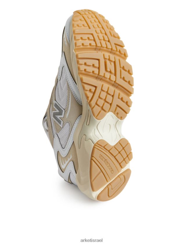 ARKET מאמנים של new balance 725 לבן מאובק נָשִׁים 4TL8F674 הַנעָלָה